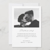 Moderne minimalistische zwart script foto bruiloft bedankkaart (Achterkant)