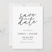 Moderne minimalistische zwart-wit foto bruiloft save the date (Voorkant)