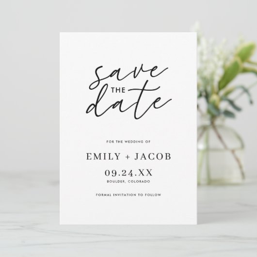 Moderne minimalistische zwart-wit foto bruiloft save the date (Staand voorkant)