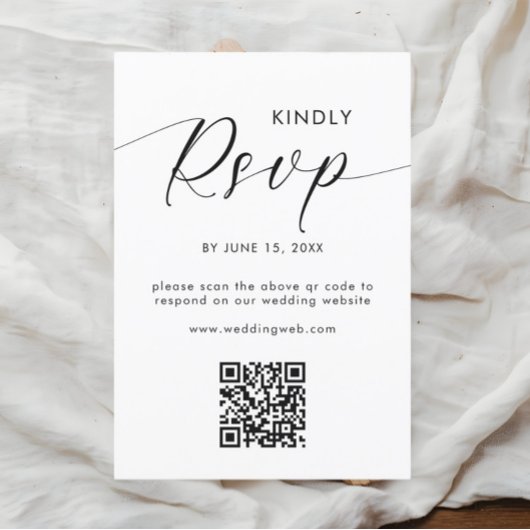 Moderne minimalistische zwart-wit QR-code RSVP Kaartje