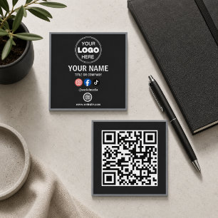 Moderne Minimalistische Zwart-Wit QR-code Zakelijk Vierkante Visitekaartje