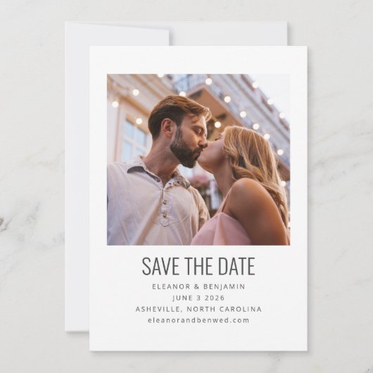 Moderne Minimalistische Zwart Witte Foto Huwelijk Save The Date (Voorkant)