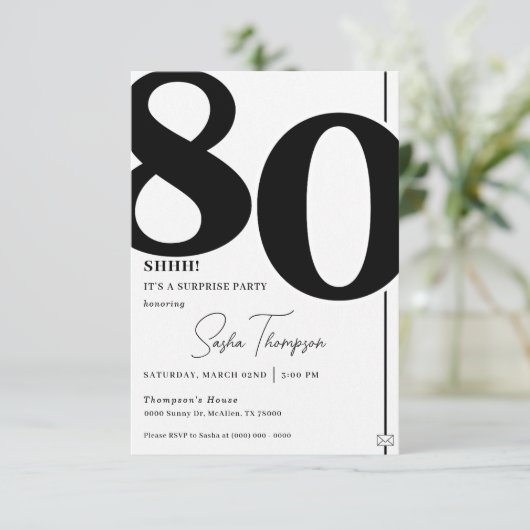 Moderne minimalistische zwarte 80e verjaardag uitn kaart (Staand voorkant)