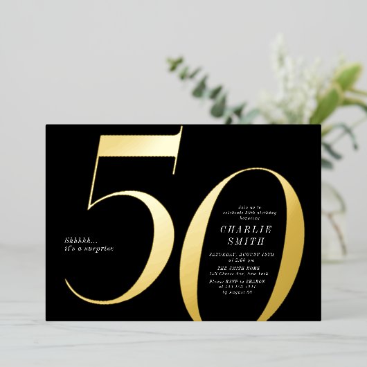 Moderne, minimalistische zwarte en gouden 50ste ve folie uitnodiging (Staand Voorkant)