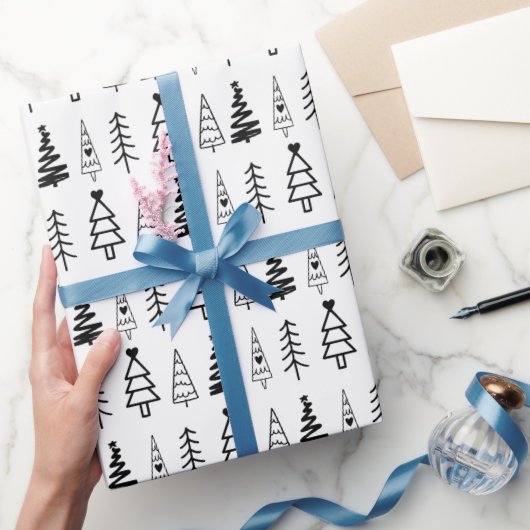 Moderne minimalistische zwarte en witte kerstboom cadeaupapier (Geschenken)
