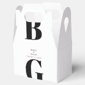 Moderne minimalistische zwarte en witte monogram b bedankdoosjes (Geopend)