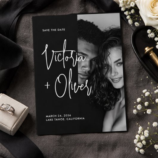 Moderne Minimalistische Zwarte en Witte Script Fot Save The Date