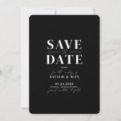 Moderne minimalistische zwarte monogram QR-code Save The Date (Voorkant)