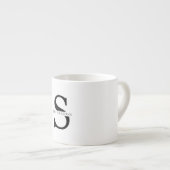 Moderne, minimalistische zwarte, persoonlijke naam espresso kop (Voorkant rechts)