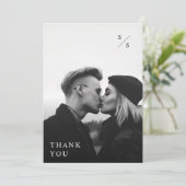 Moderne minimalistische zwarte typografie foto bru bedankkaart (Staand voorkant)