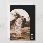 Moderne, minimalistische zwarte witte foto bruilof kaart (Achterkant)