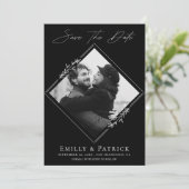 Moderne, minimalistische zwarte & witte foto save the date (Staand voorkant)