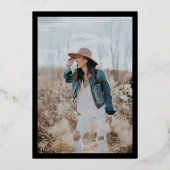 Moderne, minimalistische zwarte witte foto verrass folie uitnodiging (Achterkant)