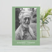 Moderne mint-groen en wit in het houden van geheug bedankkaart (Staand voorkant)