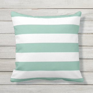 Moderne Mint Groene en Witte Strepen Buitenkussen