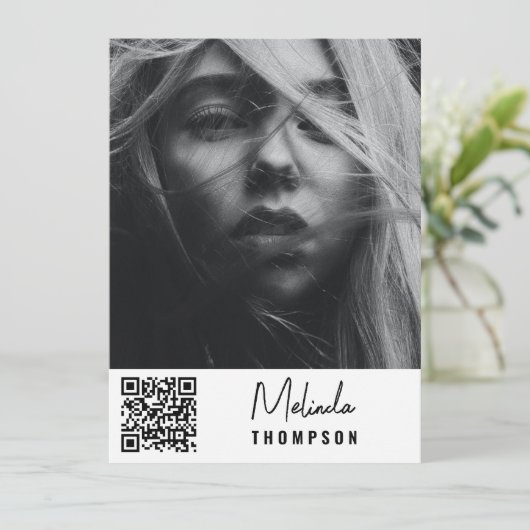 Moderne modellering Comp Kaart 5 Foto QR Code Whit (Staand voorkant)