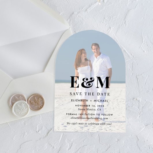 Moderne Monogram Boog Foto Save The Date Acryl Uitnodigingen