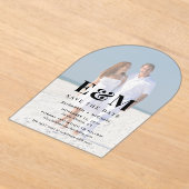 Moderne monogram boog foto Sla de datum op Acryl Uitnodigingen (Laagn)