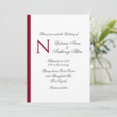 Moderne Monogram Burgundy Simple Budget Wedding Kaart (Staand voorkant)