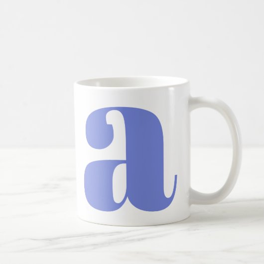 Moderne Monogram Eerste Letter in Periwinkle Koffiemok (Rechts)