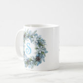 Moderne Monogram Eerste Winter Krans Koffiemok (Voorkant links)