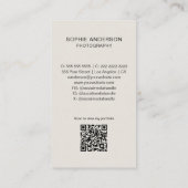 Moderne Monogram Fotograaf QR Code Tan Visitekaartje (Achterkant)