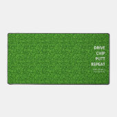 Moderne Monogram Golfer Groen Gras Grappig Bureaumat (Voorkant)