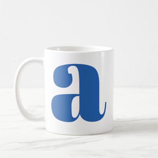 Moderne monogram initiaal in periwinkle koffiemok (Links)