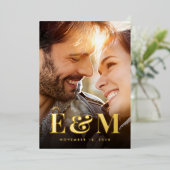 Moderne Monogram Initialen Foto Save The Date Gold Folie Uitnodiging (Staand Voorkant)