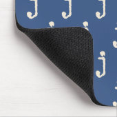 Moderne Monogram Letter Typewriter Typografie Blau Muismat (Hoek)