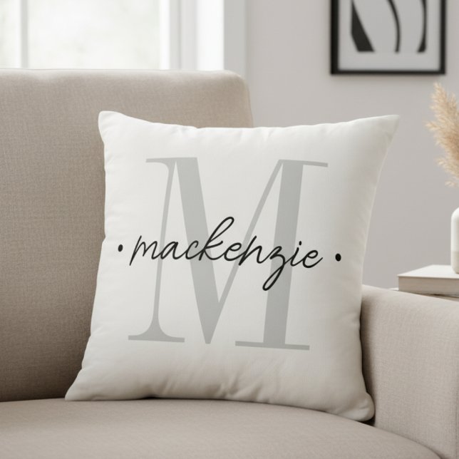 Moderne Monogram Minimaal Zwart Wit Kussen (Creator heeft geüpload)