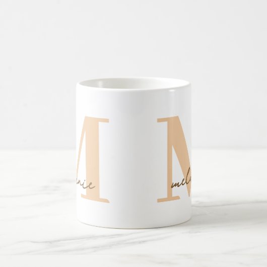 Moderne monogram Naam Gift Peach White Coffee Mok (Center)