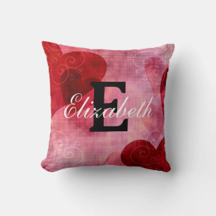 Moderne monogram naam op rood roze witte harten kussen