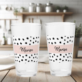 Moderne monogram naam | Pastel Roze en Zwarte Stip Glas