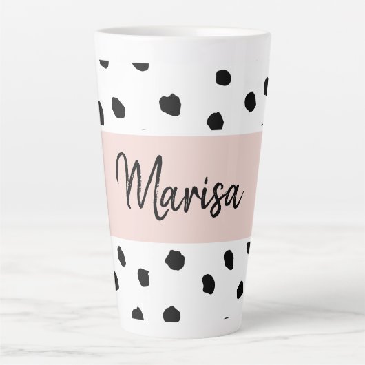 Moderne monogram naam | Pastel Roze en Zwarte Stip Latte Mok (Voorkant)