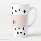 Moderne monogram naam | Pastel Roze en Zwarte Stip Latte Mok (Rechts)