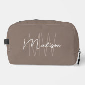 Moderne Monogram Naam Script Taupe Toilettasje (Voorkant)
