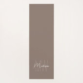 Moderne Monogram Naam Script Taupe Yogamat (Achterkant)