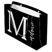 Moderne monogram naam zwart wit script groot cadeauzakje (Achterkant Gekanteld)