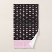 Moderne monogram naam zwarte roze flamingo Bath To Bad Handdoek (Handdoek)