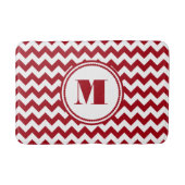 Moderne Monogram Rode Chevron Stripes Badmat (Voorkant)