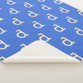 Moderne monogram schrijfmachine typografie blauw sherpa deken (3/4)