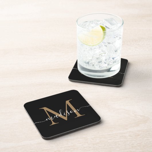 Moderne monogram zwarte gouden eminine scriptnaam bier onderzetter (Rechterzijde)