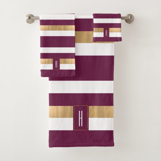 Moderne monogrammed maroon Striped Bad Handdoek (Insitu)