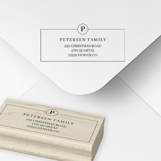 Moderne monogrammed terugkeer adresfamilie rubberstempel