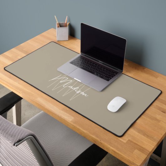 Moderne Monogramnaam Schrift Beige Bureaumat (Kantoor 2)