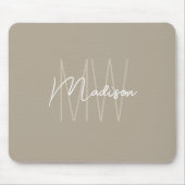 Moderne Monogramnaam Schrift Beige Muismat (Voorkant)