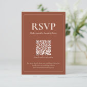 Moderne Moody Huwelijks RSVP Kaart met QR-code (Staand voorkant)