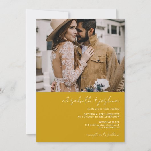 Moderne mosterd 4 foto Qr alles in één bruiloft Kaart (Voorkant)