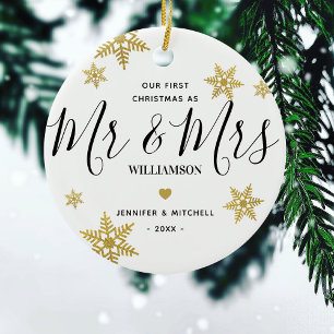 Moderne Mr & Mrs Gold Snowflake Onze eerste Kerstm Keramisch Ornament